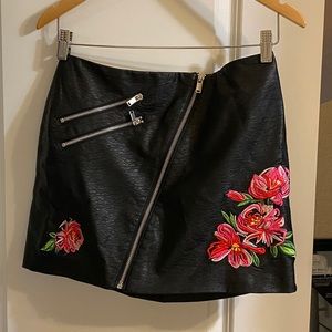 H&M black leather skirt